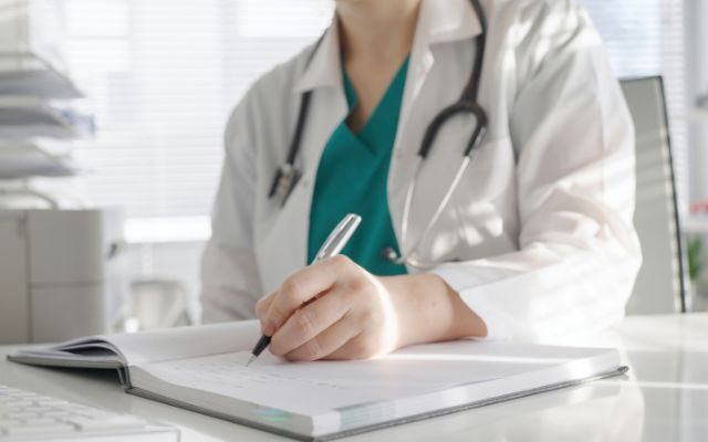 医療脱毛後に肌が敏感になる可能性とは？症状とケアの考え方